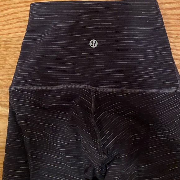 Lululemon leggings - Picture 5 of 5